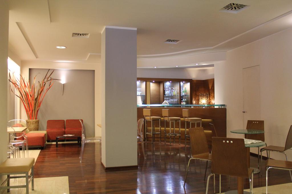 Hotel Castello L'Aquila Ngoại thất bức ảnh