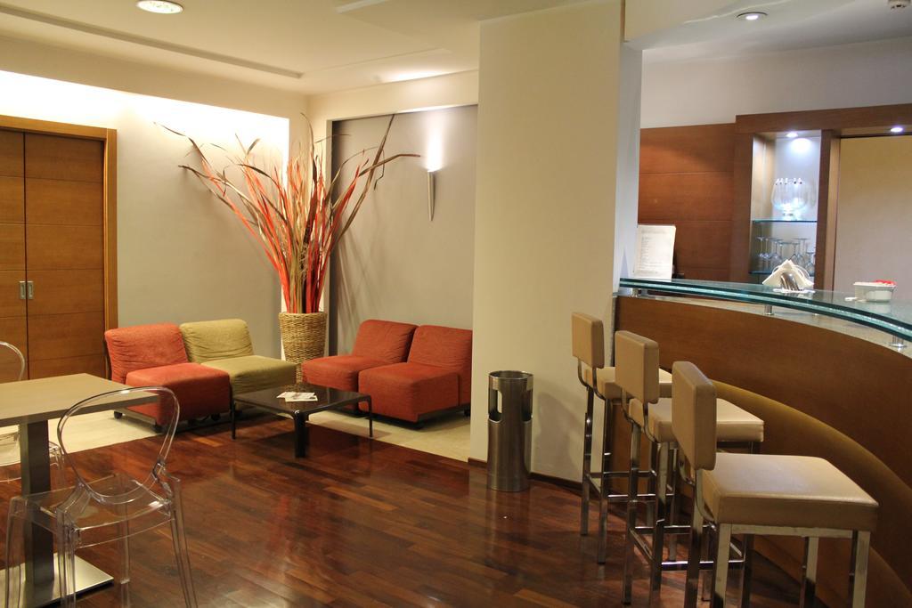 Hotel Castello L'Aquila Ngoại thất bức ảnh